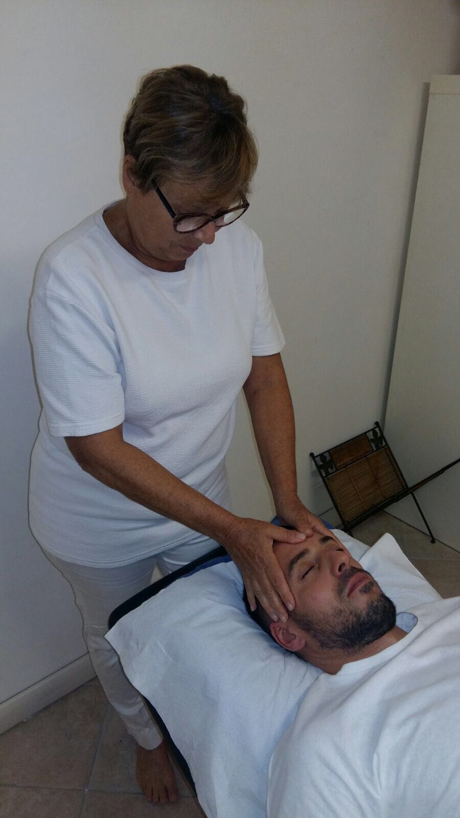 Sandra Sasso Shiatsu practitioner, Emotional Reflexology practitioner and Reiki practitioner in Kelowna, Canada Sandra Sasso Shiatsu practitioner, Emotional Reflexology practitioner and Reiki practitioner in Kelowna, Canada